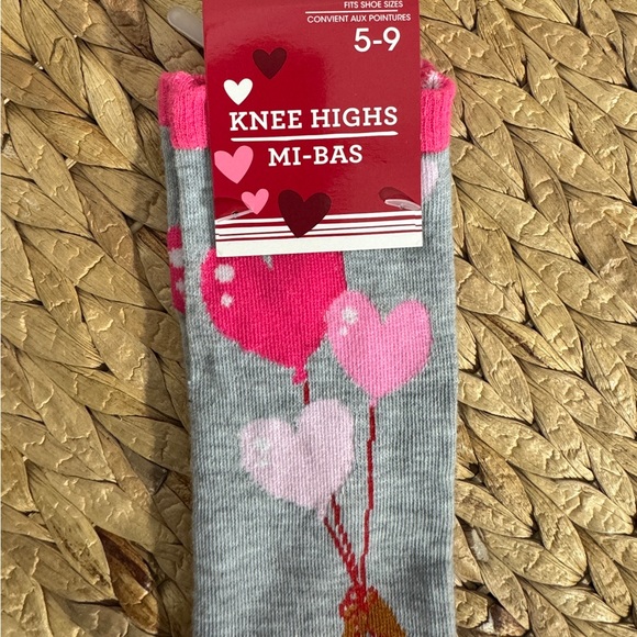 NTW Sloth Valentine Socks - Picture 4 of 5